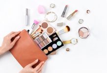Косметичка для женщины: выбор аксессуара