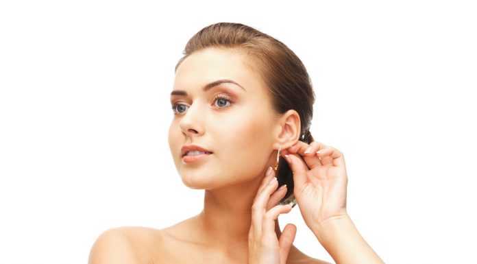 Какие сережки выбрать для девушки