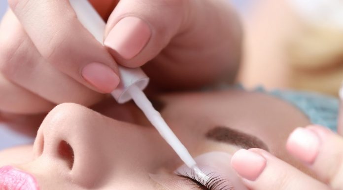 Как быстро освоить навык ламинирования ресниц