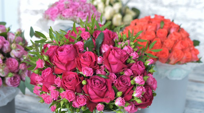 Красивый букет цветов на свидание