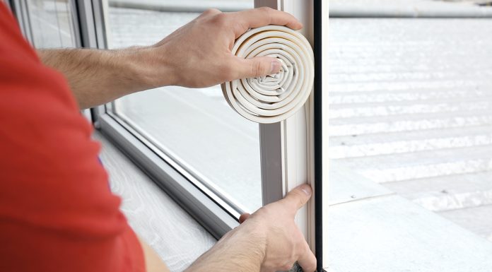 Как утеплить пластиковые окна к зиме
