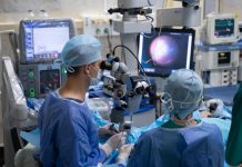 Витреоретинальная хирургия: способ лечения отслоения сетчатки, у кого встречается эта травма глаза и какие у нее симптомы