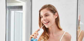 Как нужно чистить зубы ирригатором