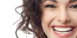 Коронки на зубы в Москве: в каких случаях их необходимо поставить, чем опасно промедление в установке коронок, из каких материалов их сегодня делают