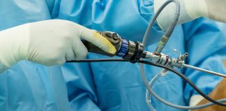 Операция на мениске коленного сустава: почему с ней нельзя медлить, как подбирают тип операции, какие симптомы у разрыва мениска