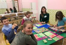 Стоит ли родителям присутствовать на уроке английского языка у дошкольников