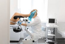 Прием гинеколога: кто может записаться на прием, поводы для обращения, подготовка, осмотр в кабинете врача