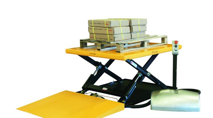 На что обратить внимание при выборе ножничного стола для мастерской?