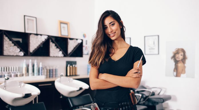 Где купить все необходимое для парикмахеров, бровист и лашмейкеров