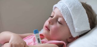 Какие детские жаропонижающие широко применяют мамы, и чем данные лекарства отличаются от взрослых