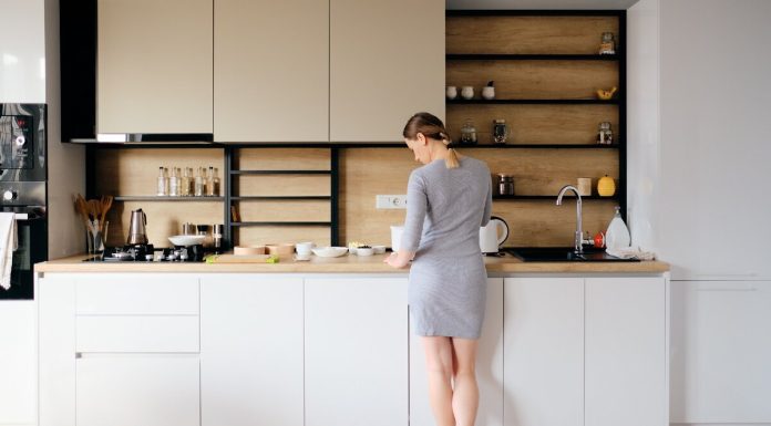 Как выбрать материал столешницы на замену старой