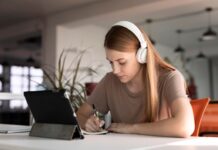 Получение профессионального онлайн-образования по специальности Психолог: подробности