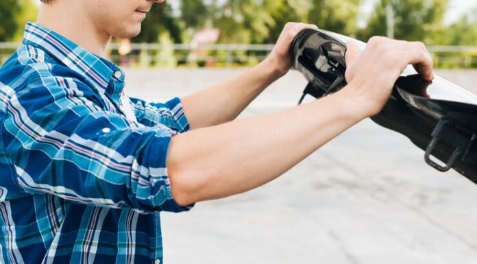 Шумоизоляция капота Hyundai: выбор материалов и определение с исполнителем работ