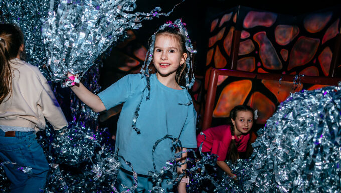 Магия Детского Праздника: Как Организовать Незабываемый День Рождения в Игровой Комнате