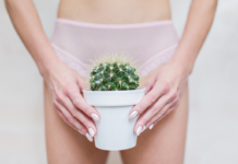 Причины появления запаха в интимной зоне и как правильно от него избавиться