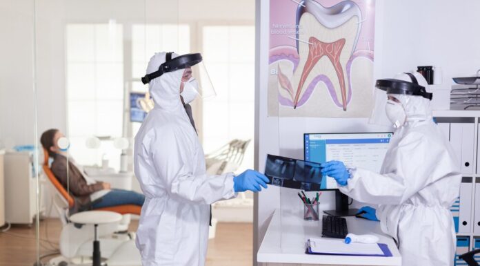 Зуботехническая лаборатория как ключевое звено в протезировании зубов