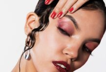 Тональный крем: как выбрать свой идеальный оттенок и текстуру