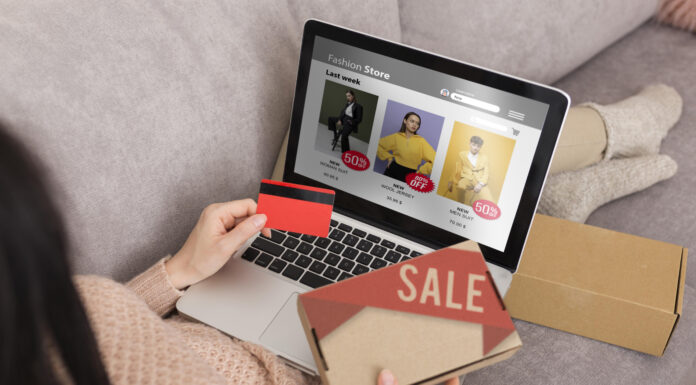 Где купить брендовую одежду дешевле: секреты выгодных покупок