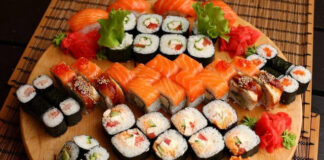 ТОП 20 компаний по доставке роллов в Петербурге