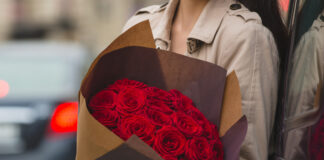 Что означает букет из 101 розы и в каких случаях его стоит дарить девушке