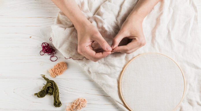 Вышивка в интерьере: тренд, преображающий пространство